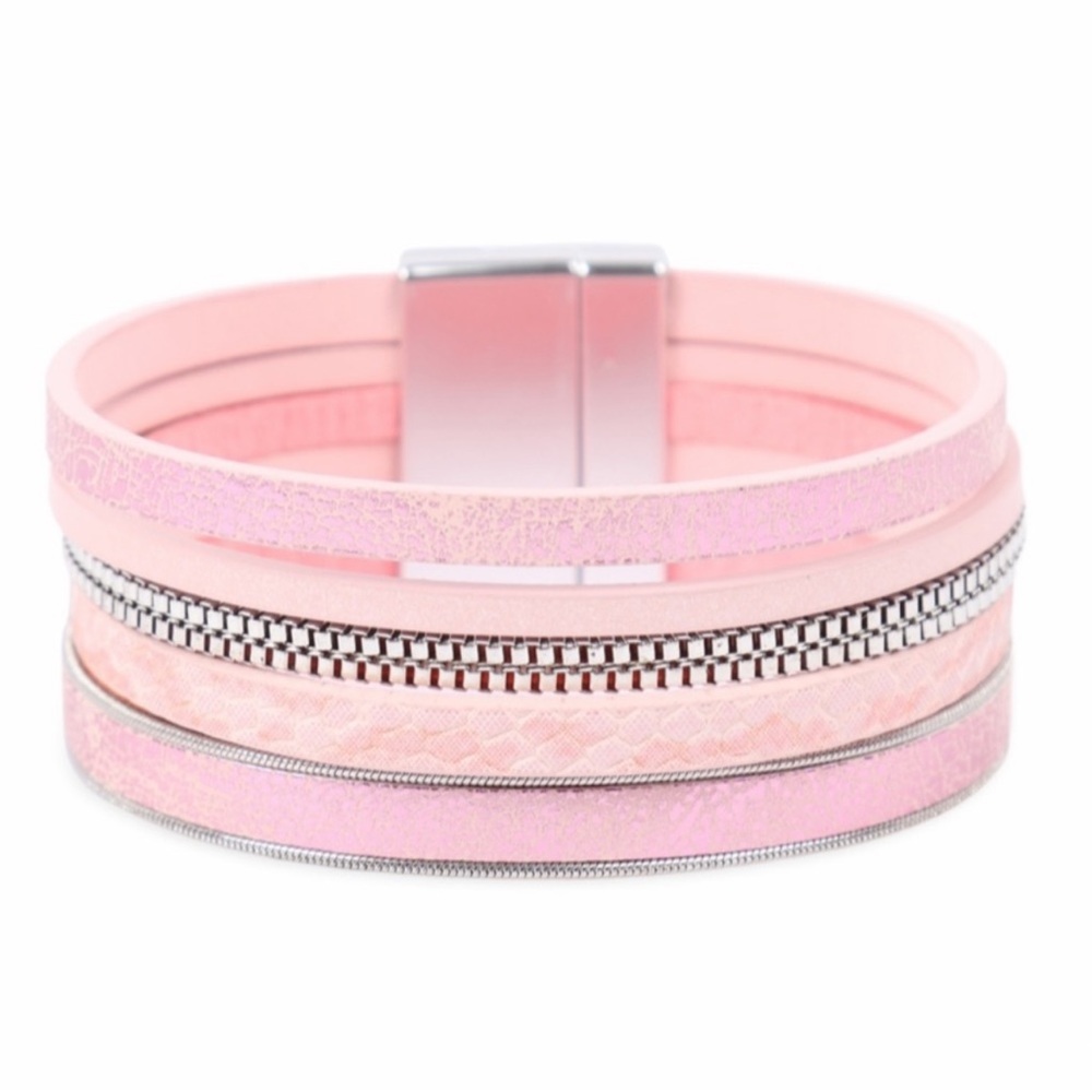 BJU🌸Cutest pink wide bracelet w/simple magnetic clasp- no stress closure🌸